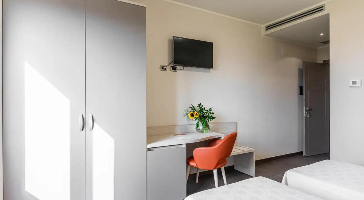 Lual Bleisure Hotel Pofi エクステリア 写真