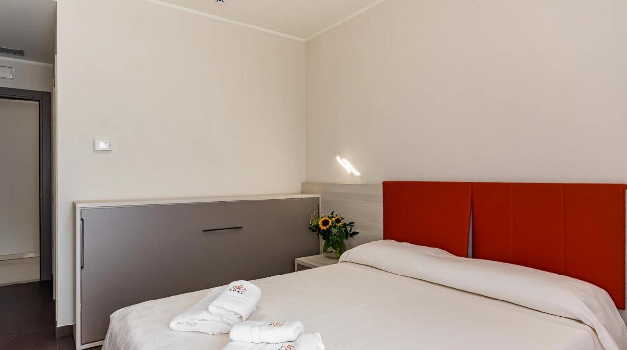 Lual Bleisure Hotel Pofi エクステリア 写真